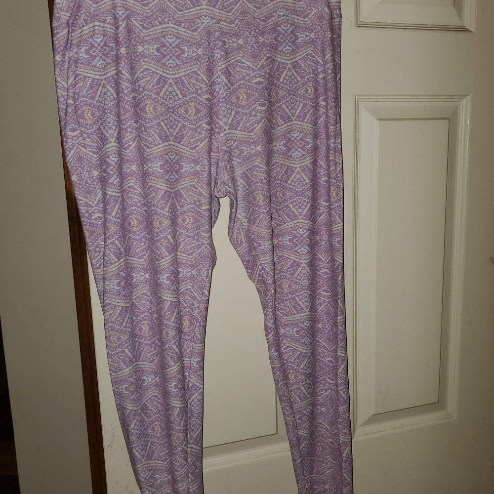Lularoe Tall and Curvy leggings